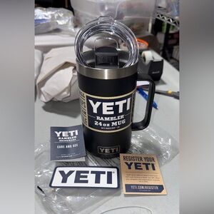 New 24oz YETI Rambler Mug Tumbler w/ Magslider Lid BLACK - NWT